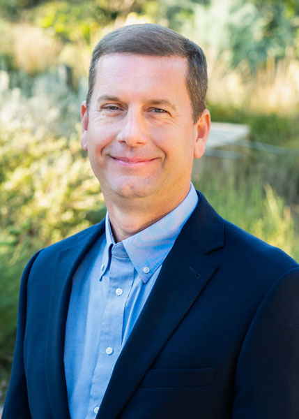 Headshot of Andrew Labay