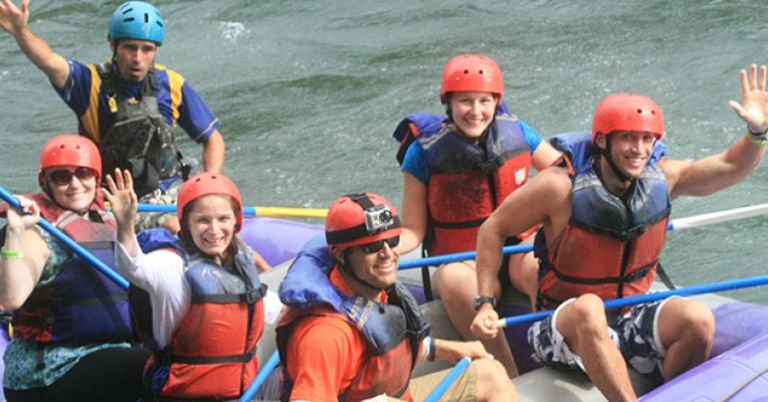 Whitewater rafting, Costa Rica