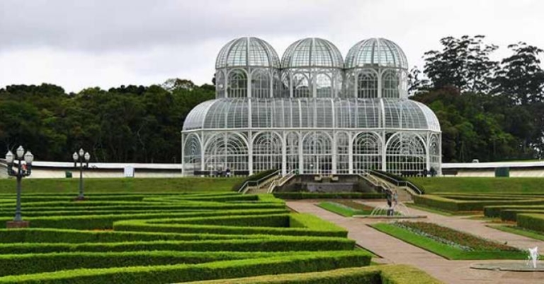 Stroll through the Jardim Botanico de Curitiba and conservatory with the director