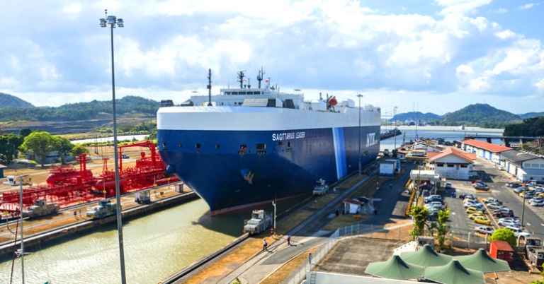  Miraflores Locks