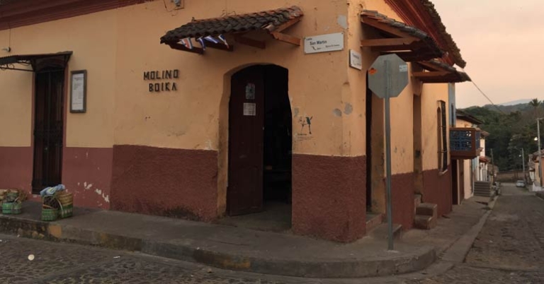 Street corner in Suchitoto