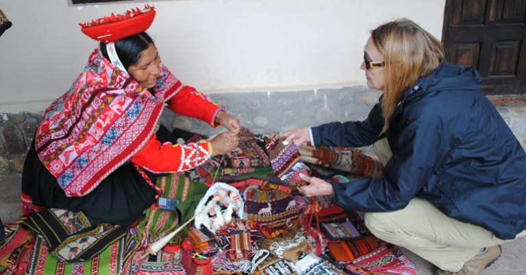 Weaver in Chincheros