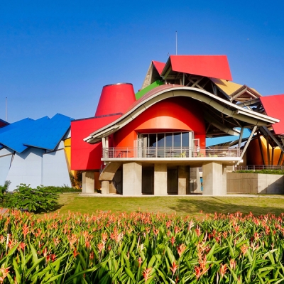 Views of the BioMuseo building and structures
