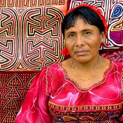 Kuna woman selling molas