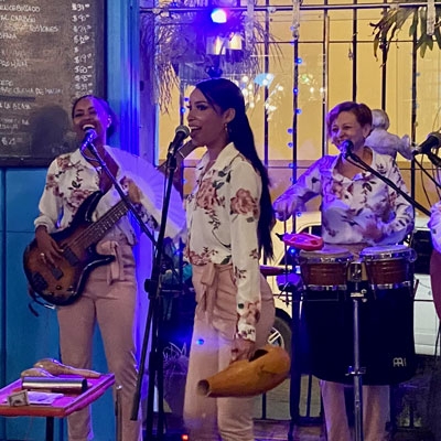 Musicians at Al Carbon restaurant